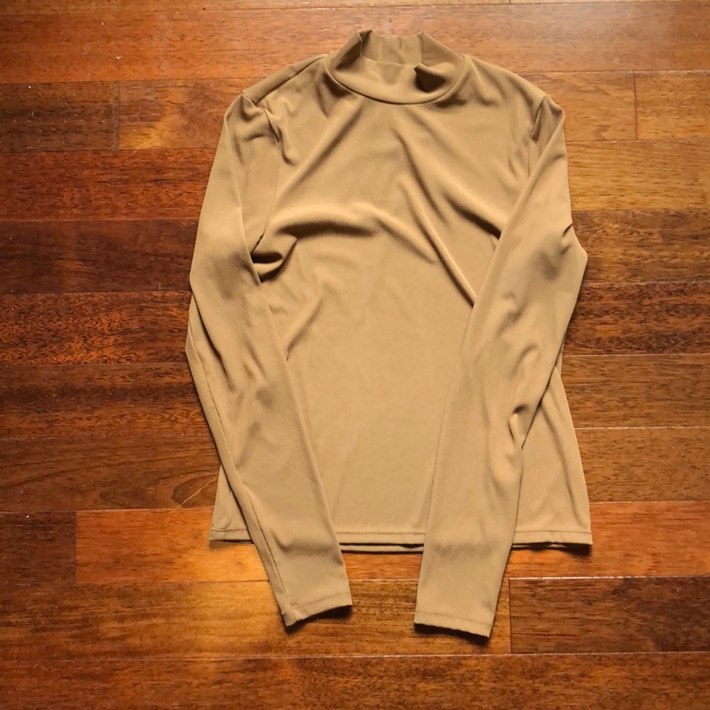 Brown/Rose Gold Ribbed Turtleneck